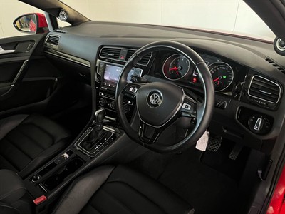 2014 Volkswagen Golf - Thumbnail